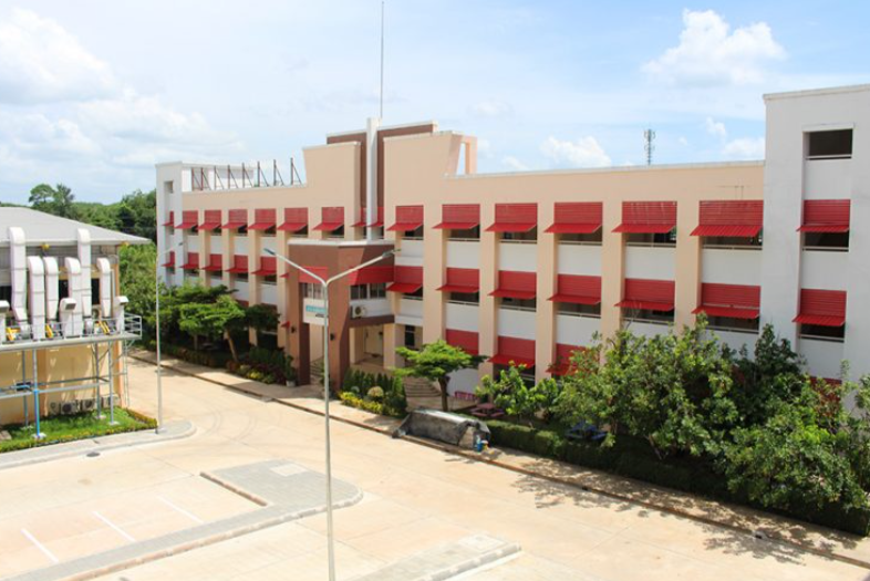A building with red awnings

AI-generated content may be incorrect.